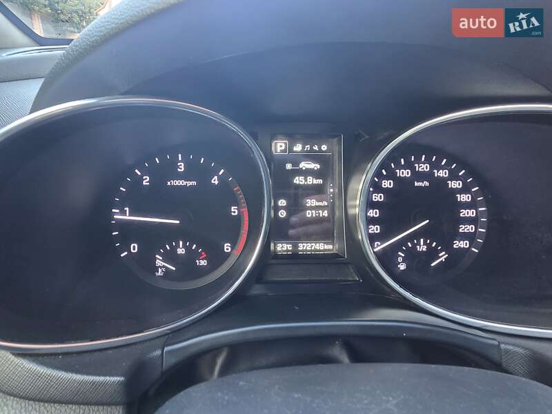 Позашляховик / Кросовер Hyundai Santa FE 2017 в Ставищі