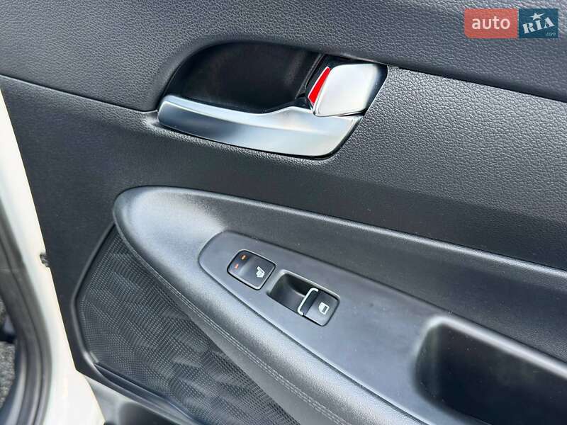 Позашляховик / Кросовер Hyundai Santa FE 2020 в Києві