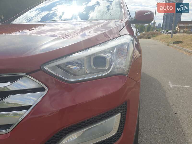Позашляховик / Кросовер Hyundai Santa FE 2013 в Києві