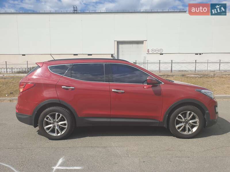 Позашляховик / Кросовер Hyundai Santa FE 2013 в Києві