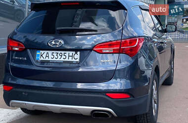 Внедорожник / Кроссовер Hyundai Santa FE 2015 в 