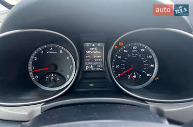 Внедорожник / Кроссовер Hyundai Santa FE 2015 в 