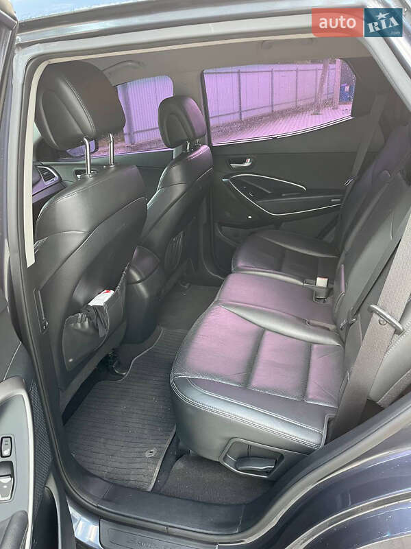 Позашляховик / Кросовер Hyundai Santa FE 2016 в Косові