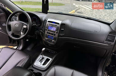 Внедорожник / Кроссовер Hyundai Santa FE 2010 в 