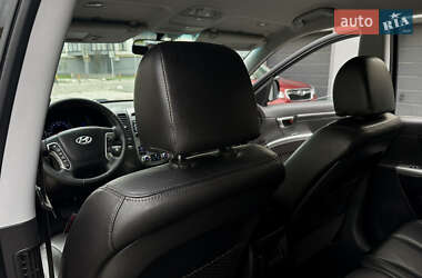Внедорожник / Кроссовер Hyundai Santa FE 2010 в 