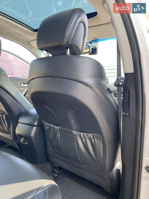 Позашляховик / Кросовер Hyundai Santa FE 2016 в Житомирі