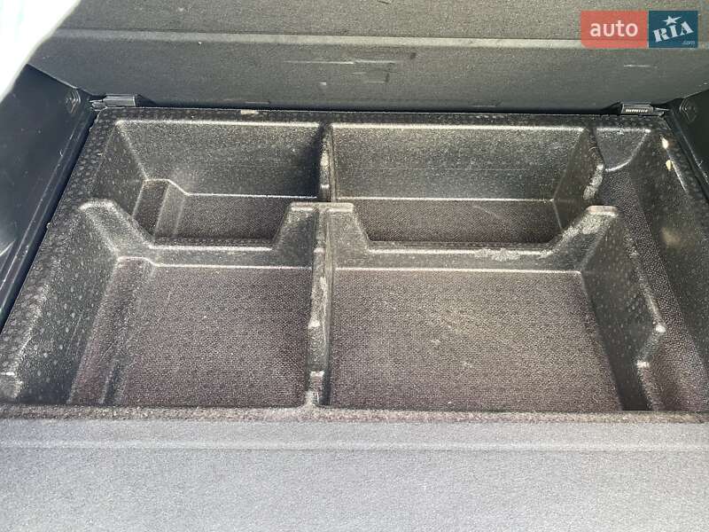 Позашляховик / Кросовер Hyundai Santa FE 2016 в Житомирі