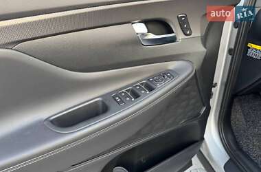 Внедорожник / Кроссовер Hyundai Santa FE 2020 в 