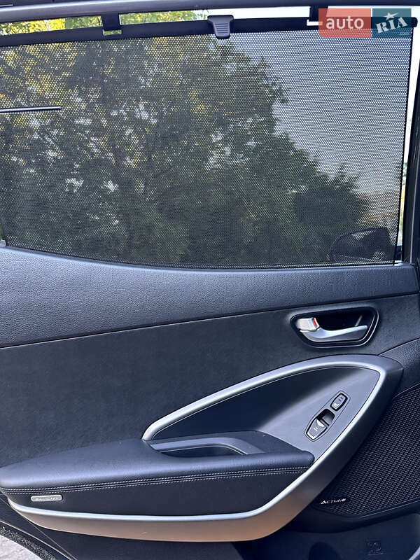 Внедорожник / Кроссовер Hyundai Santa FE 2014 в Ужгороде