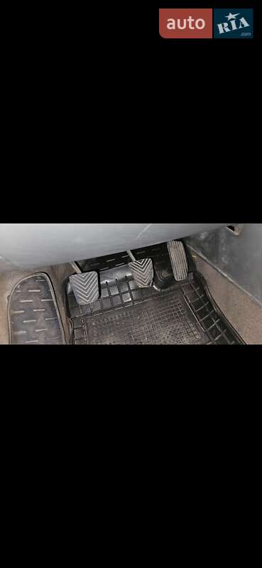 Внедорожник / Кроссовер Hyundai Santa FE 2005 в Харькове фото 14 Внедорожник / Кроссовер Hyundai Santa FE 2005 в Харькове