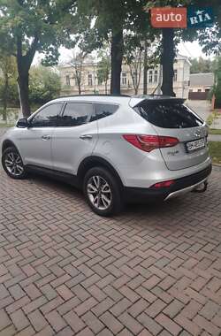 Внедорожник / Кроссовер Hyundai Santa FE 2014 в 