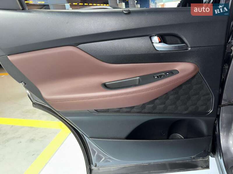 Позашляховик / Кросовер Hyundai Santa FE 2018 в Києві