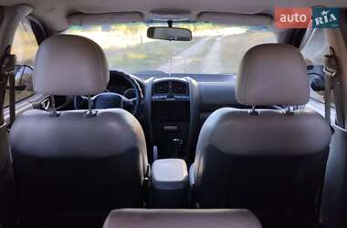 Минивэн Hyundai Santa FE 2005 в 