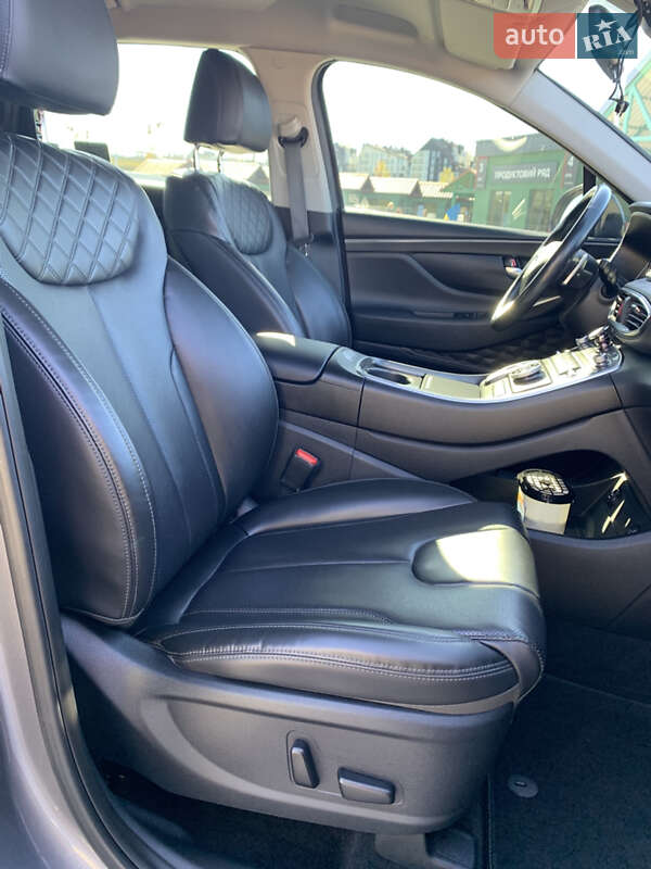 Позашляховик / Кросовер Hyundai Santa FE 2021 в Ірпені