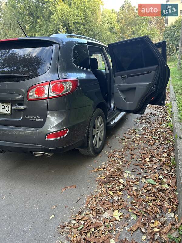 Позашляховик / Кросовер Hyundai Santa FE 2010 в Львові
