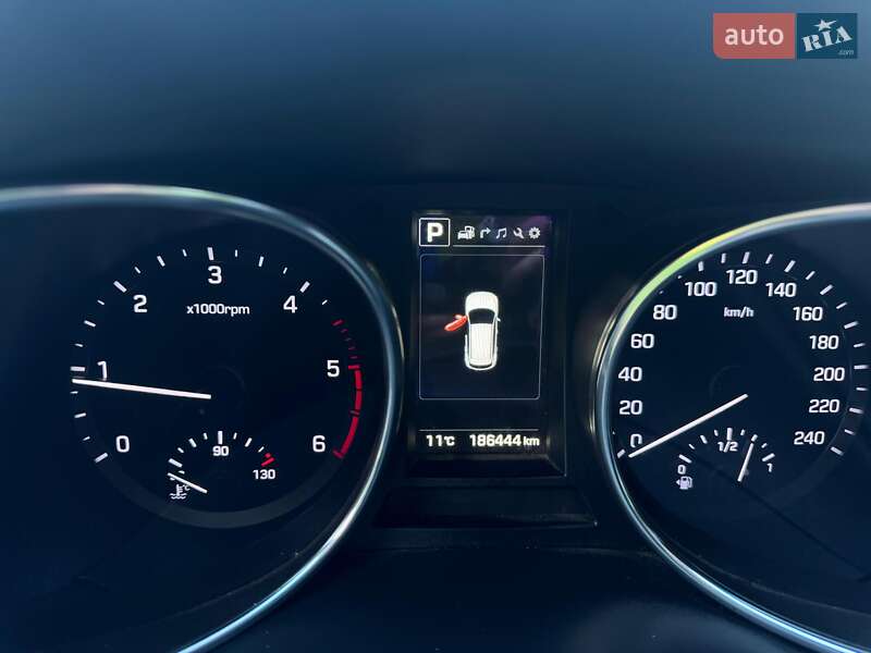 Позашляховик / Кросовер Hyundai Santa FE 2016 в Краснокутську