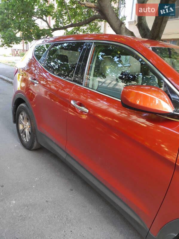 Позашляховик / Кросовер Hyundai Santa FE 2012 в Подільську