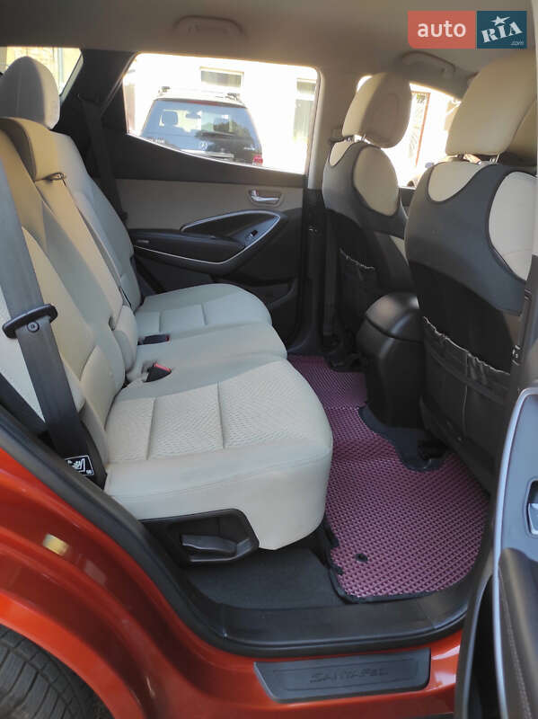 Позашляховик / Кросовер Hyundai Santa FE 2012 в Подільську