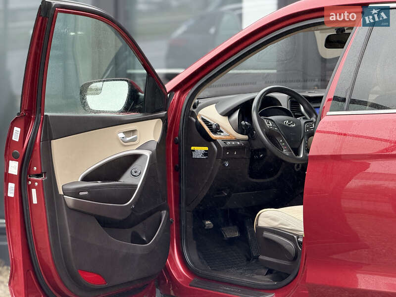 Позашляховик / Кросовер Hyundai Santa FE 2015 в Тернополі