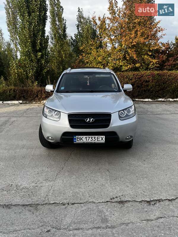 Внедорожник / Кроссовер Hyundai Santa FE 2009 в Вараше фото Внедорожник / Кроссовер Hyundai Santa FE 2009 в Вараше