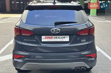 Внедорожник / Кроссовер Hyundai Santa FE 2017 в 