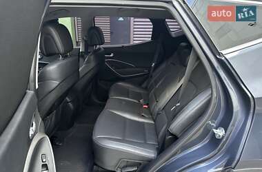 Внедорожник / Кроссовер Hyundai Santa FE 2017 в 
