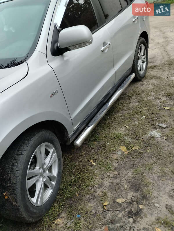 Внедорожник / Кроссовер Hyundai Santa FE 2010 в Житомире