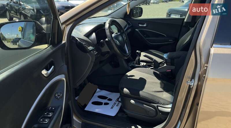 Позашляховик / Кросовер Hyundai Santa FE 2013 в Ужгороді