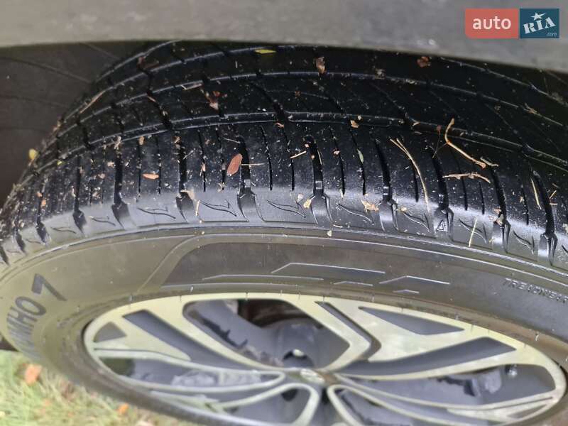 Внедорожник / Кроссовер Hyundai Santa FE 2018 в Смеле