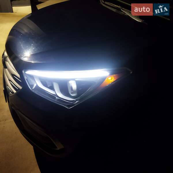 Позашляховик / Кросовер Hyundai Santa FE 2017 в Києві