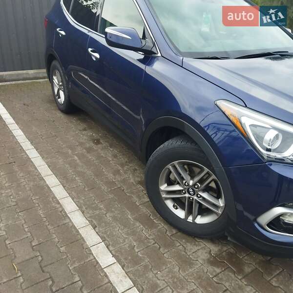 Позашляховик / Кросовер Hyundai Santa FE 2017 в Києві