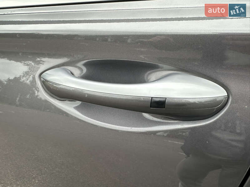 Внедорожник / Кроссовер Hyundai Santa FE 2020 в Киеве