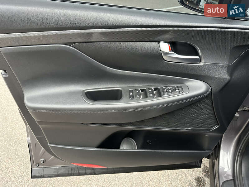 Внедорожник / Кроссовер Hyundai Santa FE 2020 в Киеве