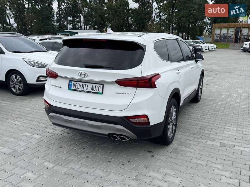 Внедорожник / Кроссовер Hyundai Santa FE 2018 в Киеве