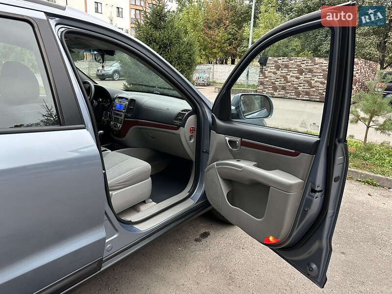 Внедорожник / Кроссовер Hyundai Santa FE 2009 в Ровно