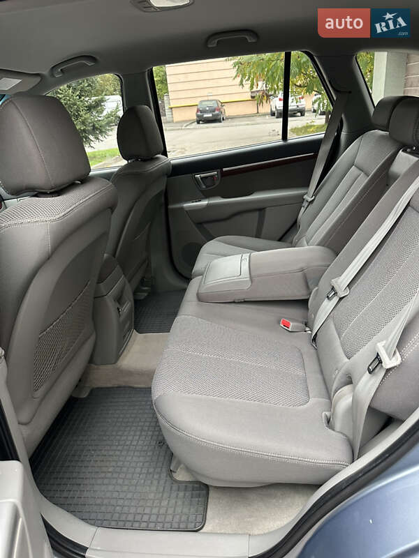 Внедорожник / Кроссовер Hyundai Santa FE 2009 в Ровно