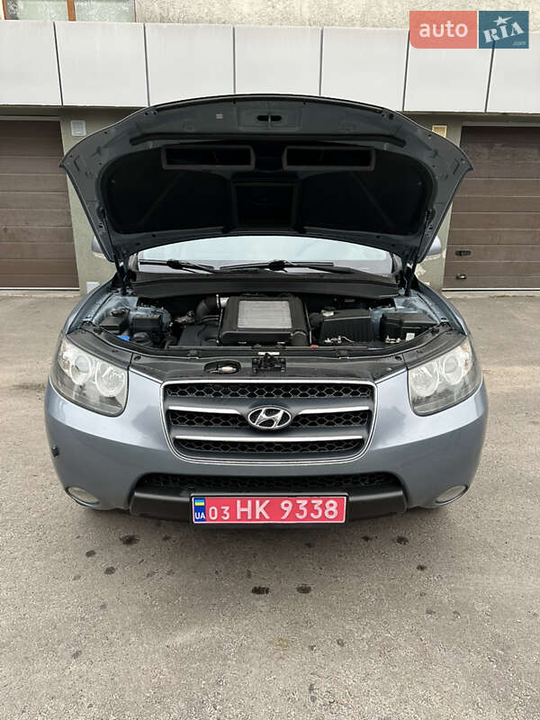 Внедорожник / Кроссовер Hyundai Santa FE 2009 в Ровно