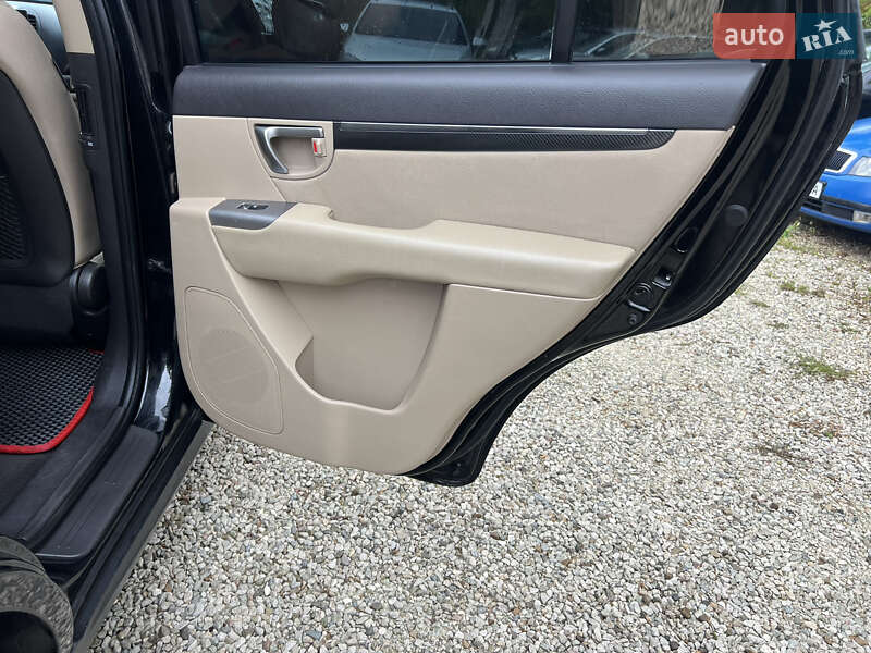 Позашляховик / Кросовер Hyundai Santa FE 2010 в Заліщиках