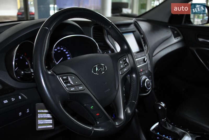 Позашляховик / Кросовер Hyundai Santa FE 2016 в Рівному фото 27 Позашляховик / Кросовер Hyundai Santa FE 2016 в Рівному