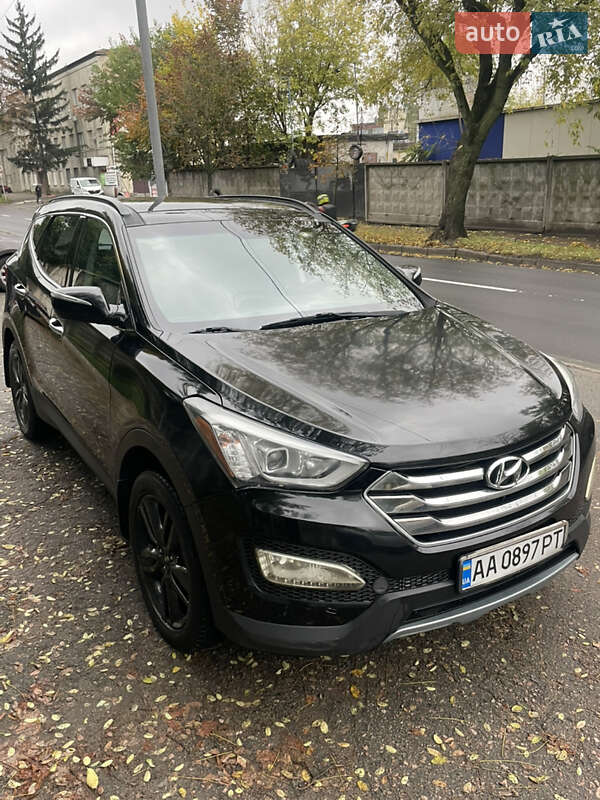 Внедорожник / Кроссовер Hyundai Santa FE 2015 в Киеве