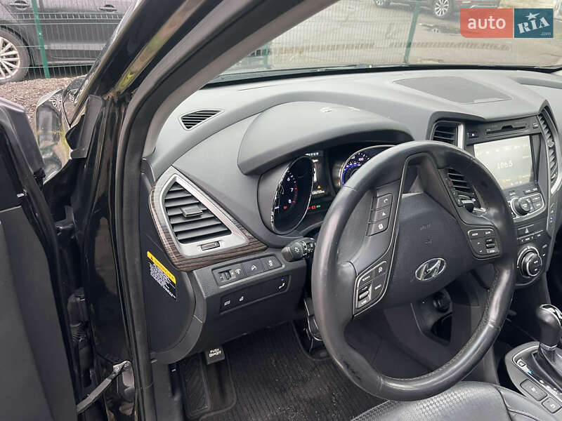 Внедорожник / Кроссовер Hyundai Santa FE 2015 в Киеве