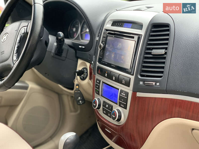 Позашляховик / Кросовер Hyundai Santa FE 2008 в Старокостянтинові