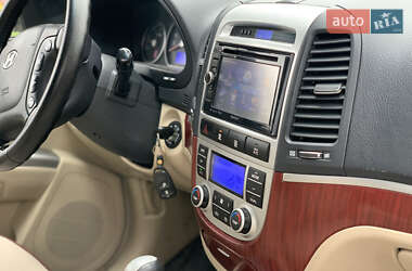 Внедорожник / Кроссовер Hyundai Santa FE 2008 в 