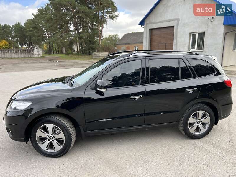 Внедорожник / Кроссовер Hyundai Santa FE 2012 в Радивилове