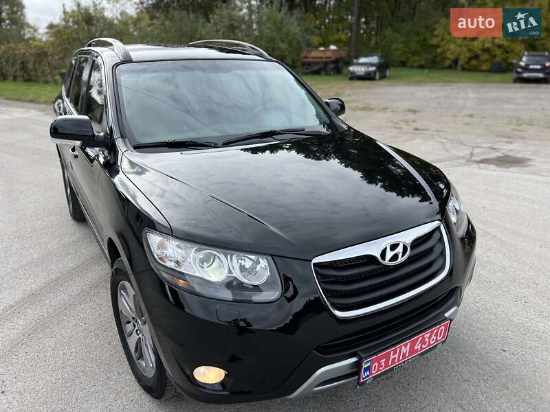 Внедорожник / Кроссовер Hyundai Santa FE 2012 в Радивилове