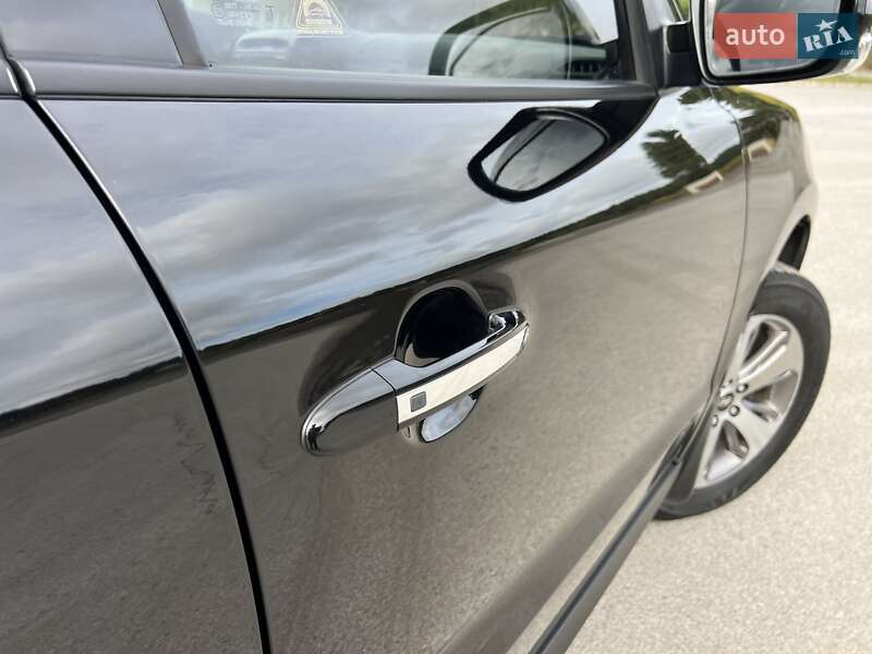 Внедорожник / Кроссовер Hyundai Santa FE 2012 в Радивилове