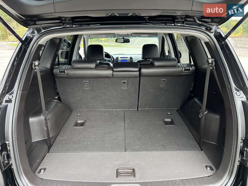 Внедорожник / Кроссовер Hyundai Santa FE 2012 в Радивилове