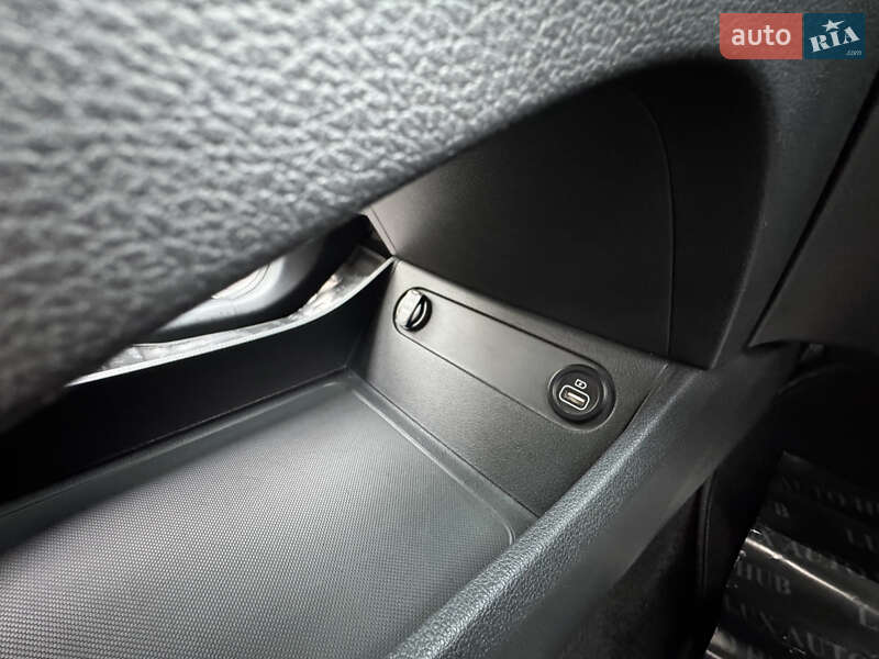 Позашляховик / Кросовер Hyundai Santa FE 2020 в Києві