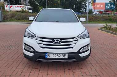 Внедорожник / Кроссовер Hyundai Santa FE 2014 в 