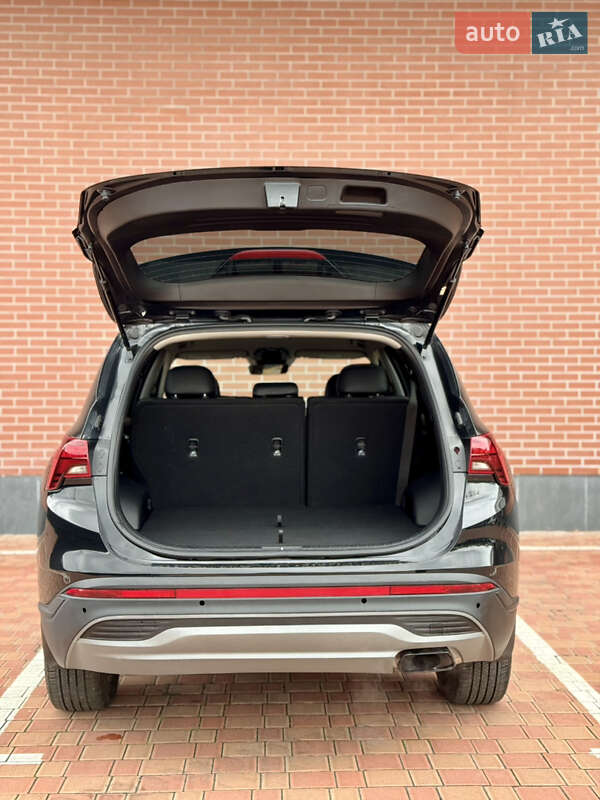 Внедорожник / Кроссовер Hyundai Santa FE 2023 в Одессе